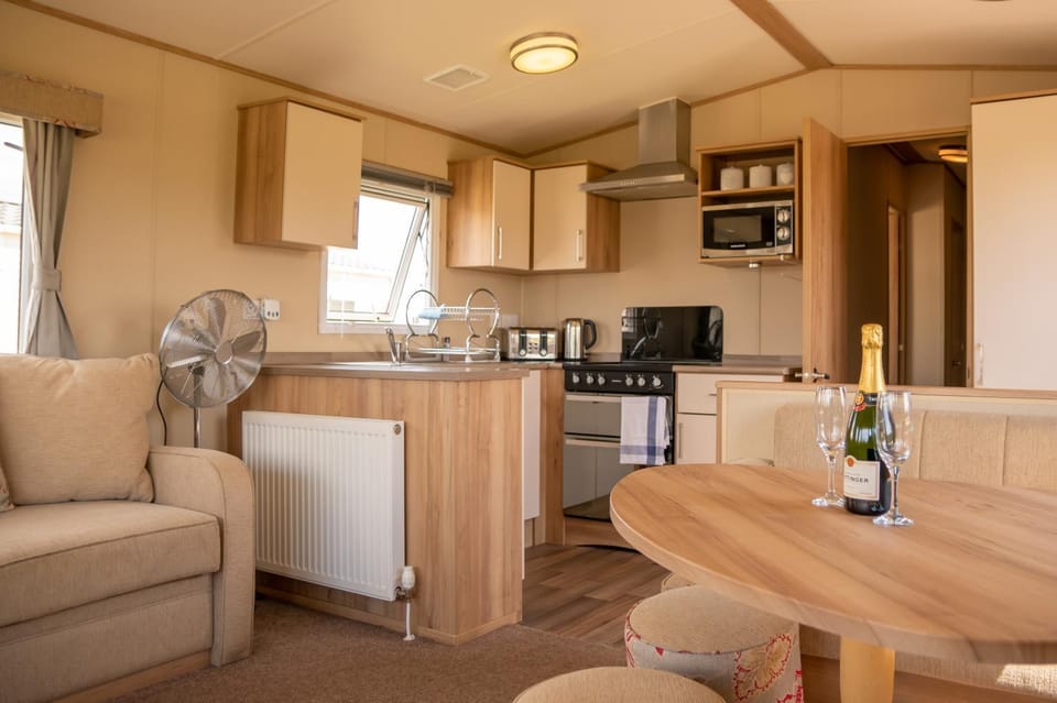 Kazs hot tub retreat Campground/ 
RV Resort in Tattershall