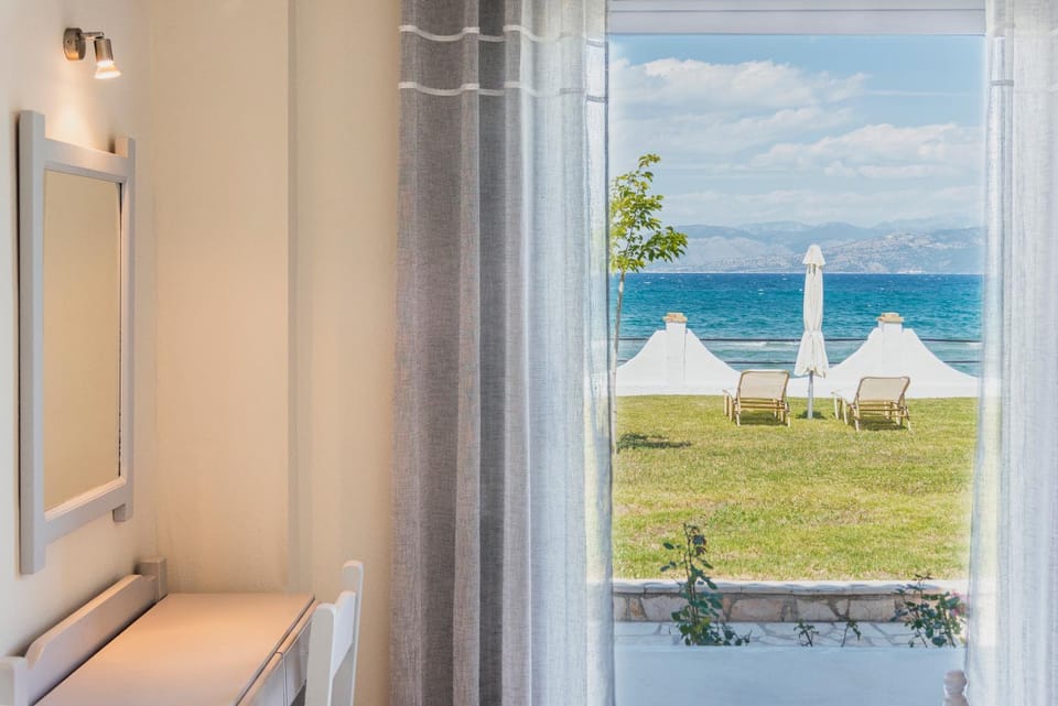 Bedroom, Sea view