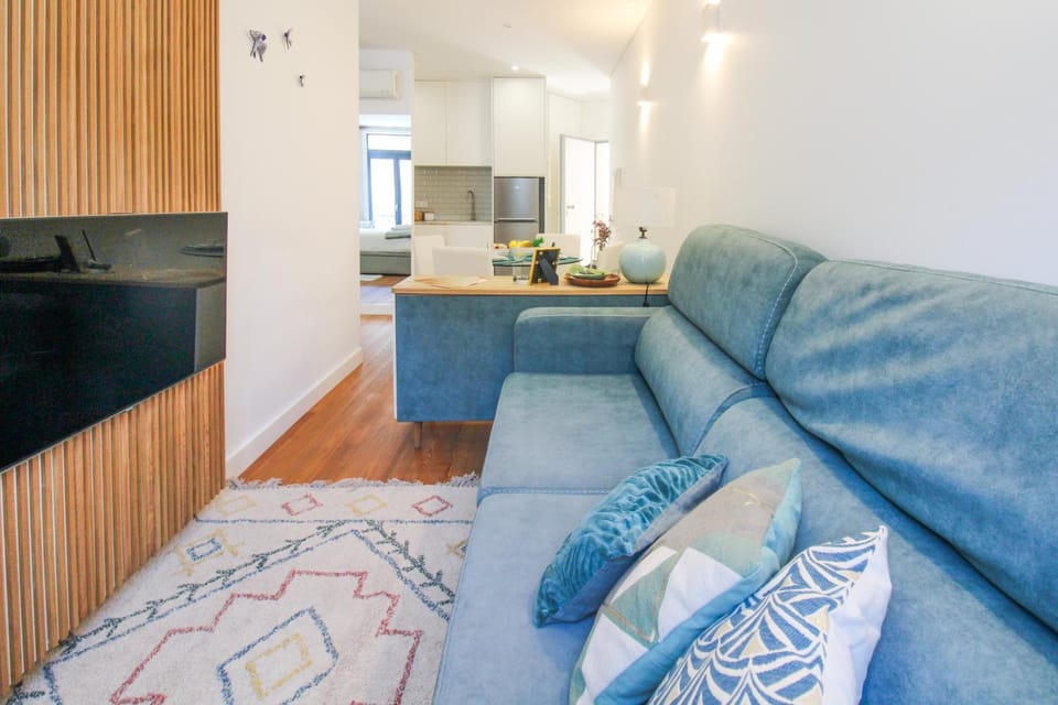 Almada Comfy Apartment in Porto