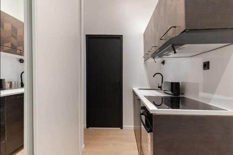 Kitchen or kitchenette, stove