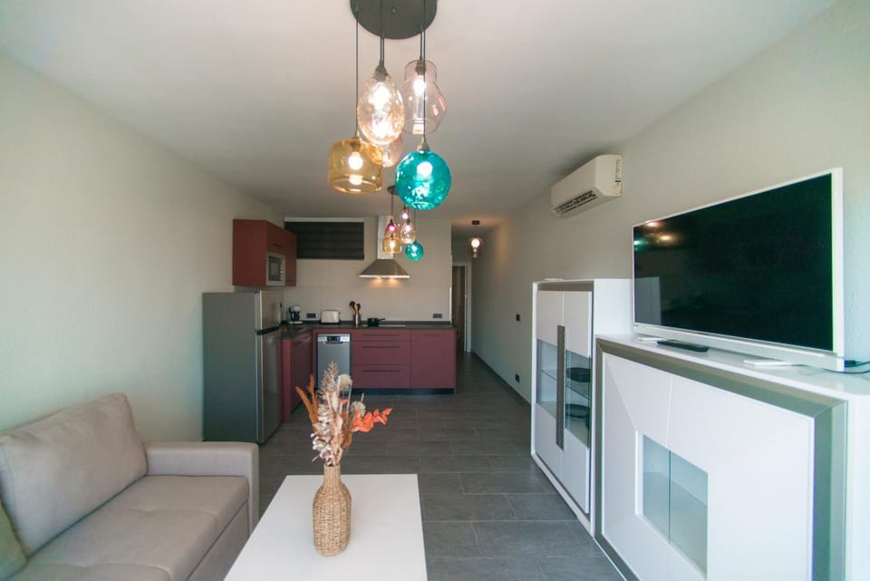 TV and multimedia, Kitchen or kitchenette