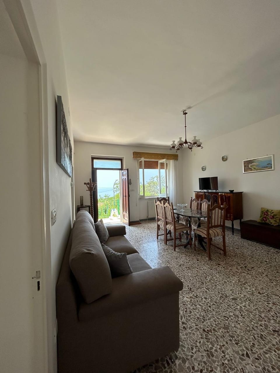 Communal lounge/ TV room, TV and multimedia