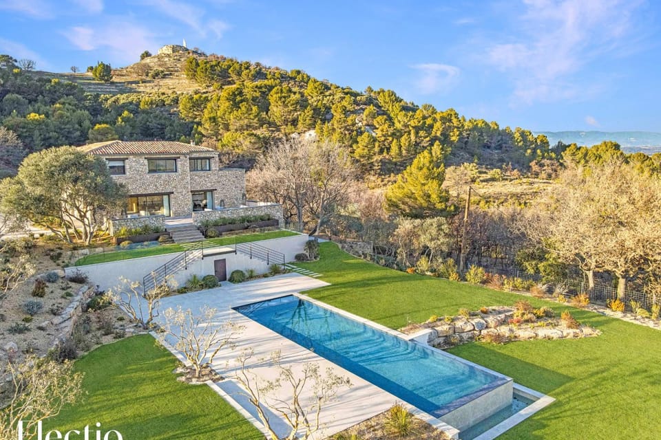 Property building, Natural landscape, Garden, Garden view, Pool view, Swimming pool
