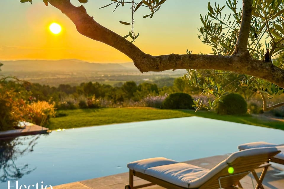 Natural landscape, Garden, Garden view, Pool view, Swimming pool