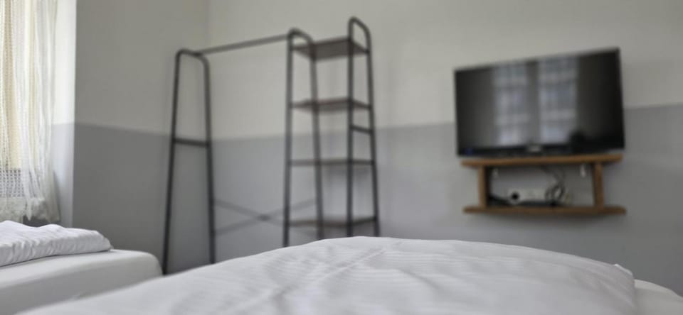 FlyInn-Pension Airport-Messe Bed and Breakfast in Baden-Württemberg