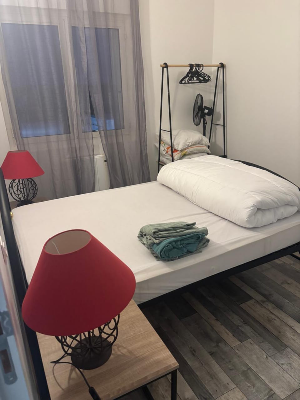 Appart T3 5 a 7 personnes beziers 15 minutes valras plage Clim parking Apartment in Nouvelle-Aquitaine