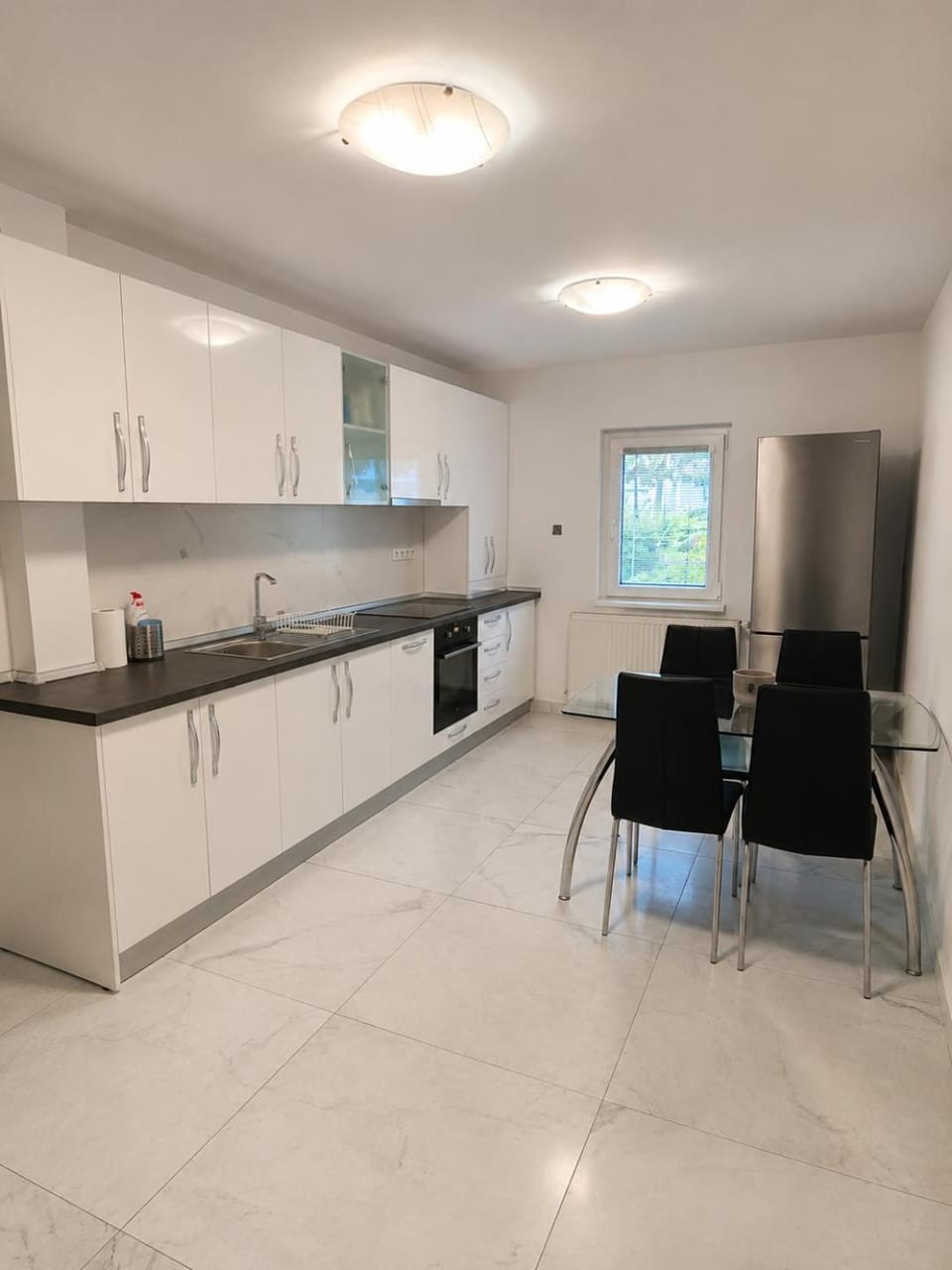 Zorilor White Apartment - 2 bedrooms Apartment in Cluj-Napoca