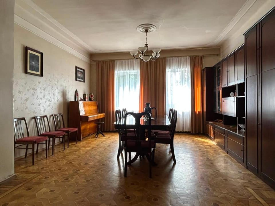 Spacious 150 m2 Home with Garden House in Yerevan