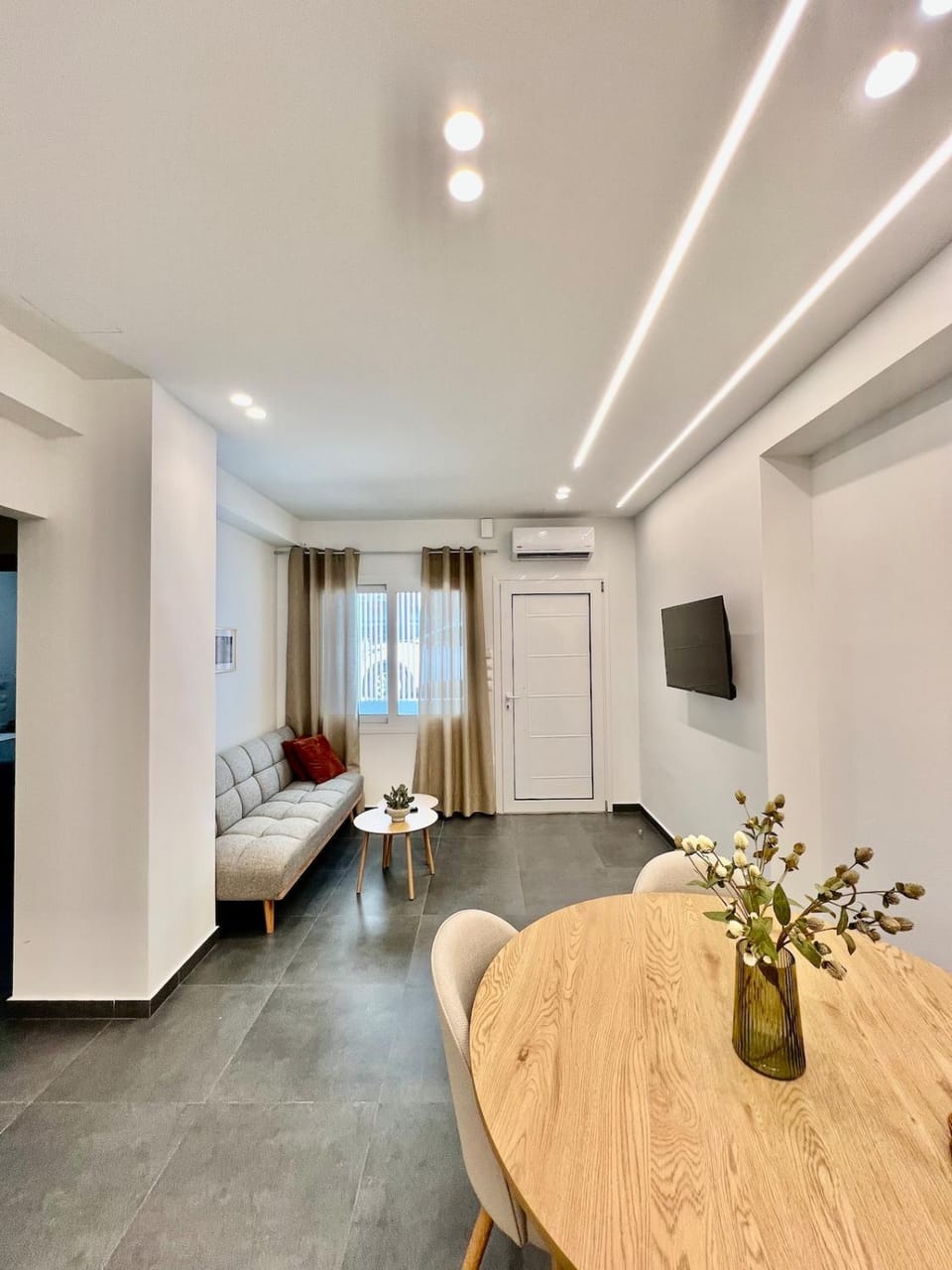 TV and multimedia, Living room, Seating area