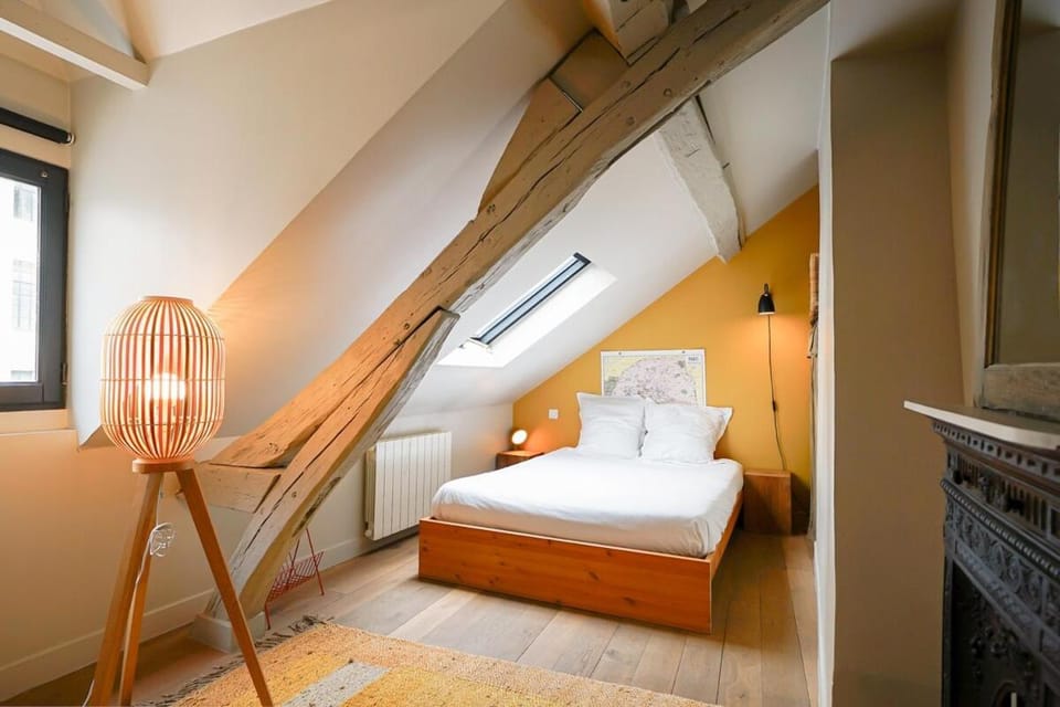Grand appartement cœur du Marais - dernier étage Apartment in Paris