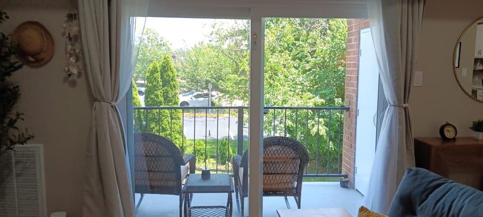 3 Bed 2 Bath Fully Equipped Apartment in Gaithersburg
