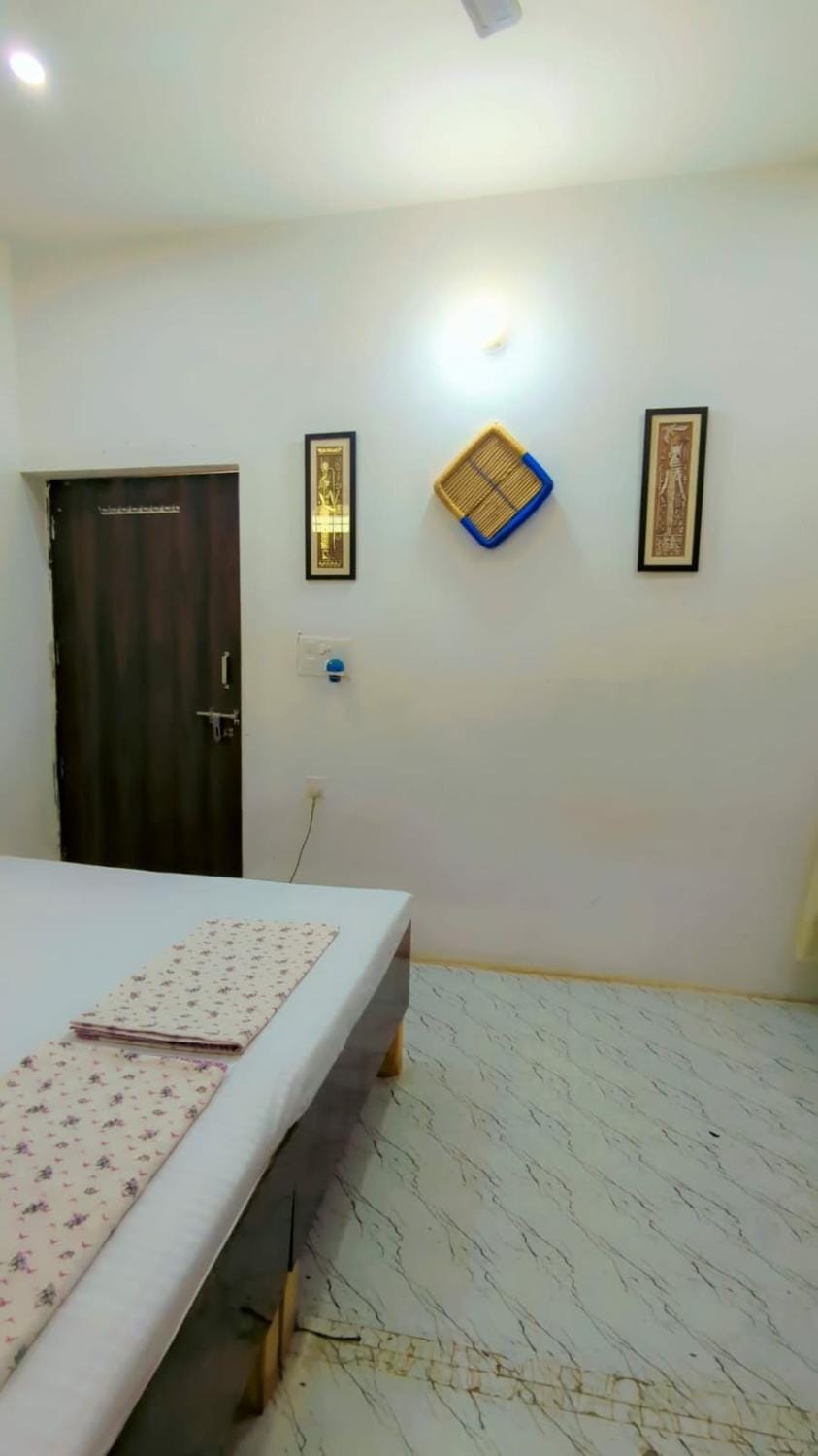 kridha homestay with kitchen Near Prem Mandir Apartment in Uttar Pradesh