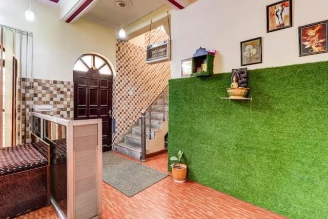 Butola guest house Bed and Breakfast in Dehradun