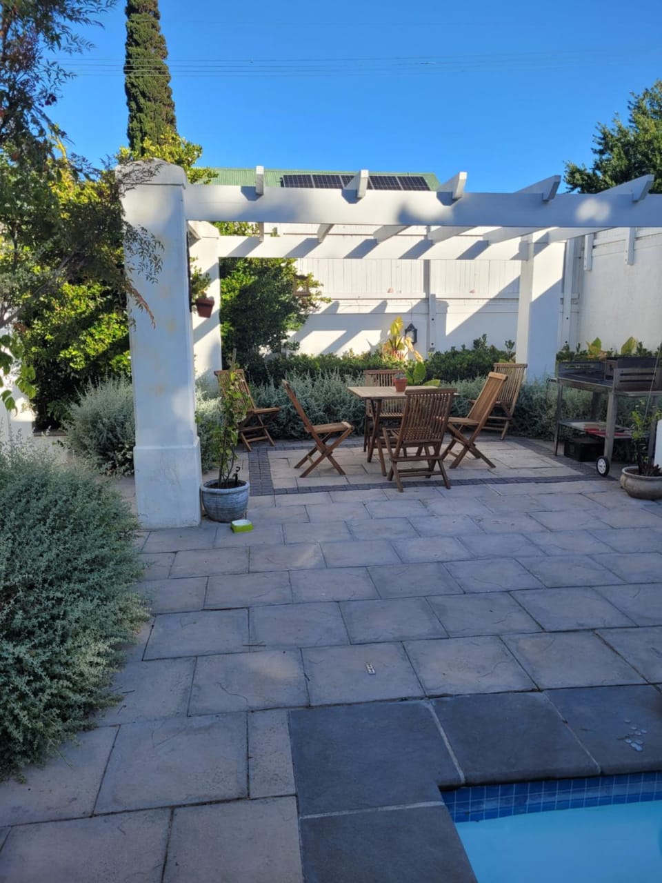 Patio, Garden, Swimming pool