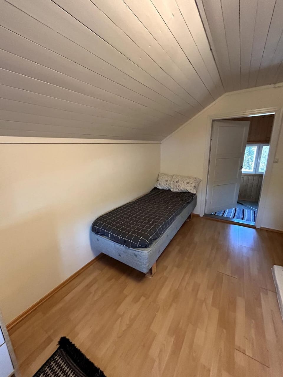 Kalastajan unelma - oma ranta ja laituri - vesillelaskuramppi Chalet in Uusimaa