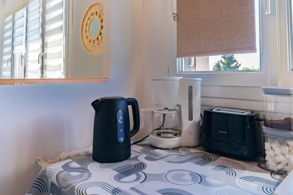 Coffee/tea facilities, Kitchen or kitchenette, toaster