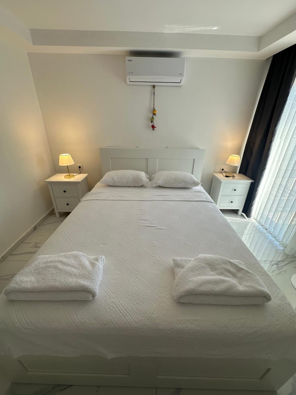 Bed, Photo of the whole room, Bedroom, towels, air conditioner
