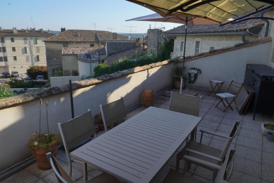 Appartement 2 pièces, terrasse Apartment in Uzes