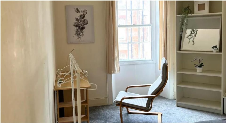 Edinburgh Central Cozy Flat Apartment in Edinburgh