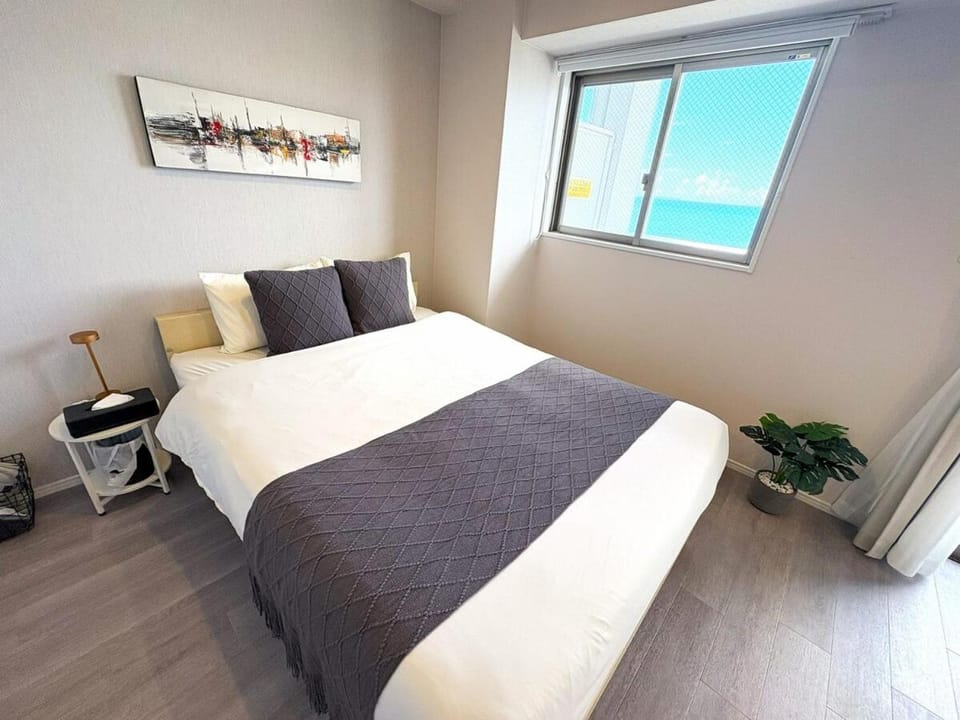 Crest Blue 403-オーシャンフロント! 新築マンション! Apartment in Okinawa Prefecture
