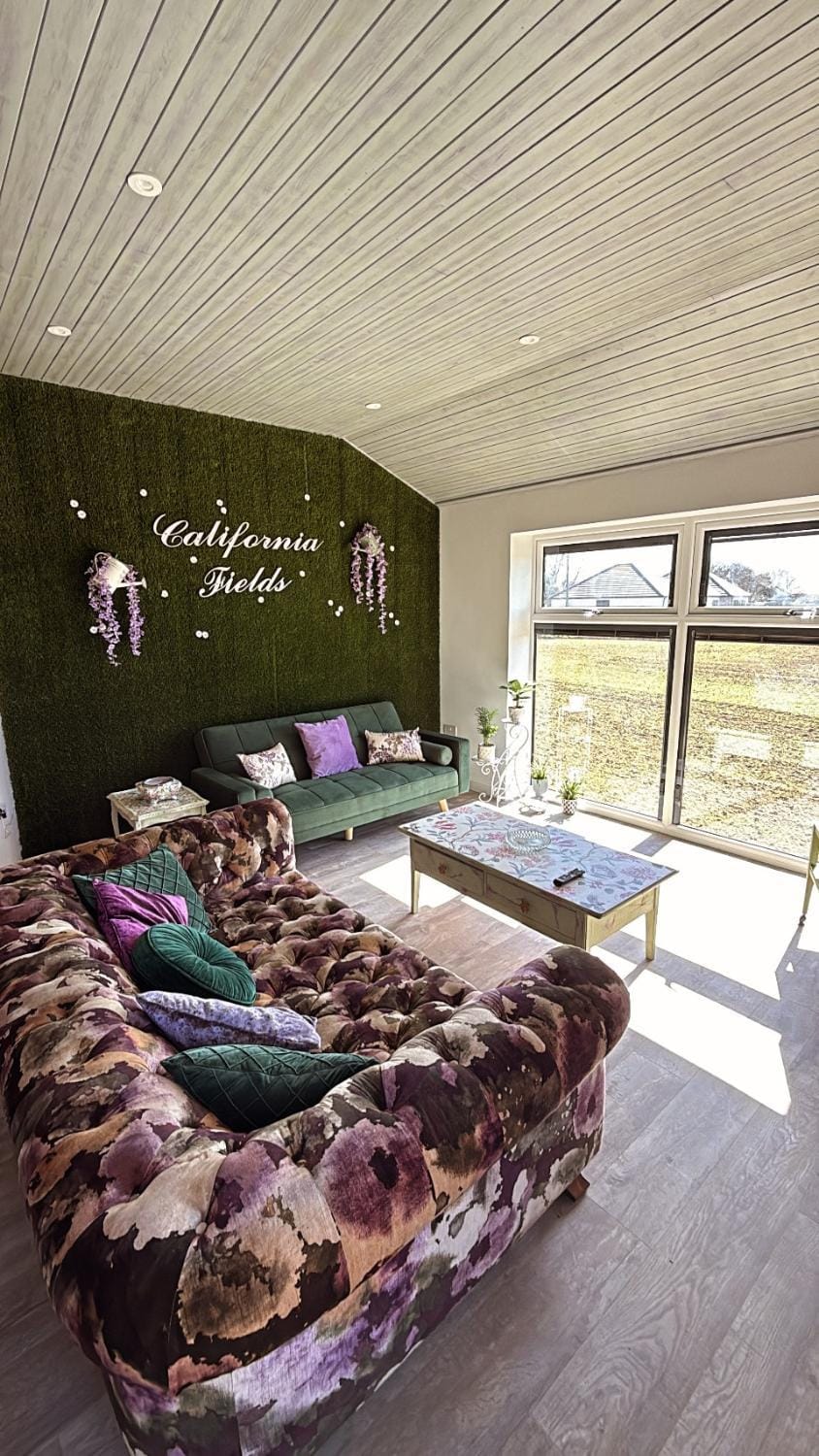 California Fields 2 Brand new open may House in England