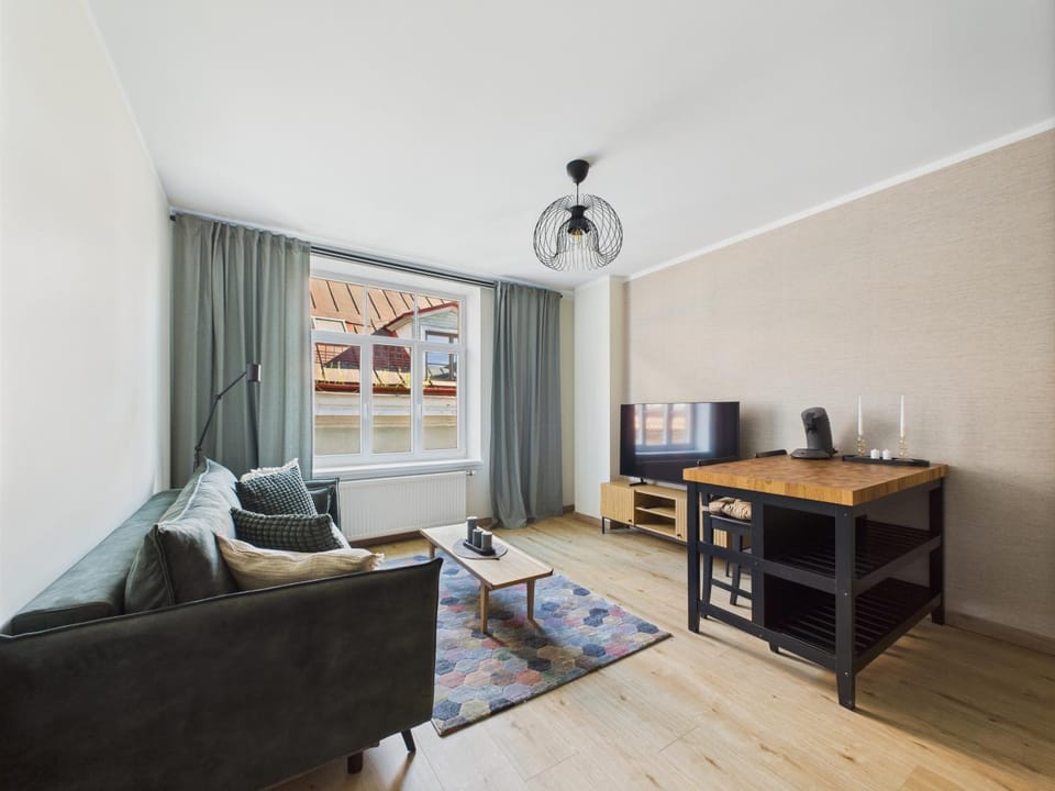 TV and multimedia, Living room, Dining area