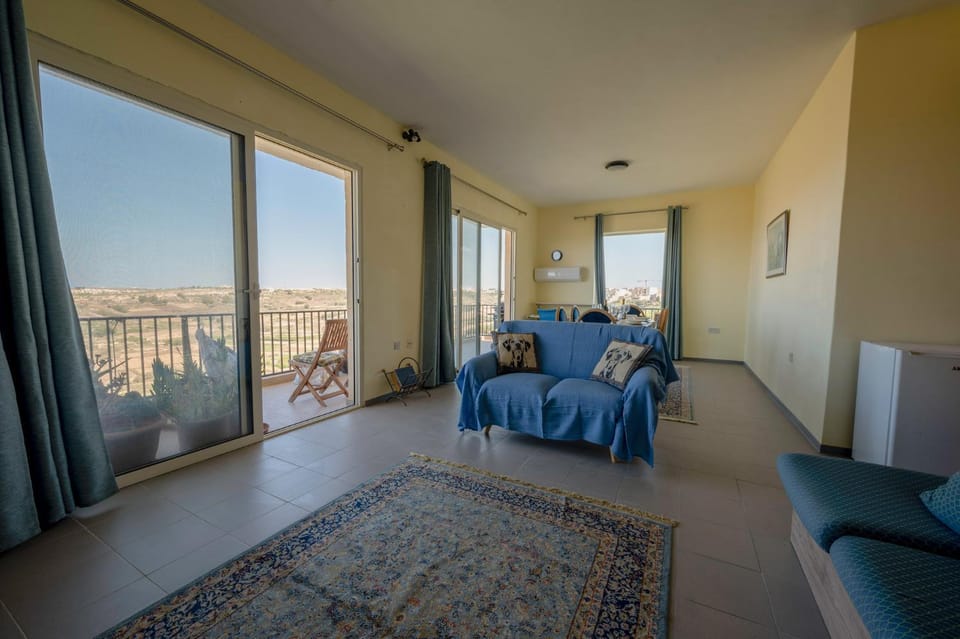 View (from property/room), Balcony/Terrace, Living room, Photo of the whole room