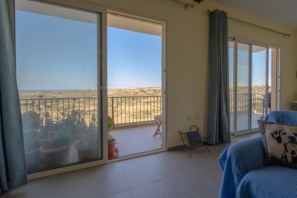Day, View (from property/room), Balcony/Terrace, Living room, Sea view