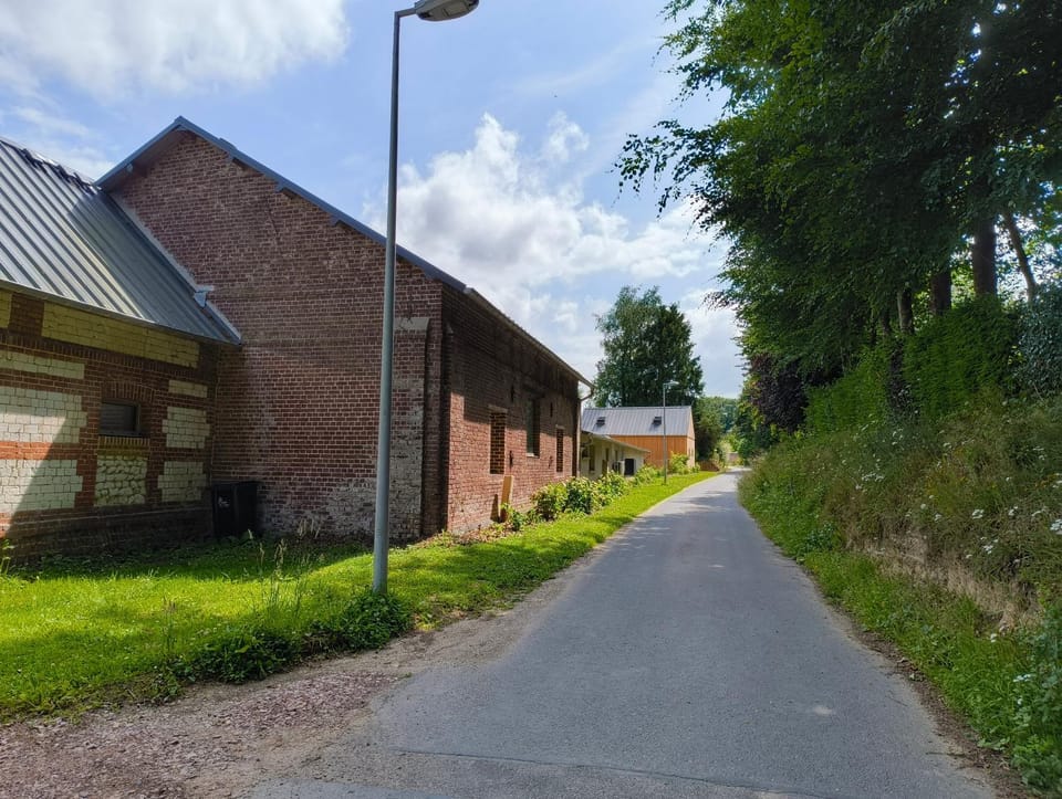 Neighbourhood, Street view