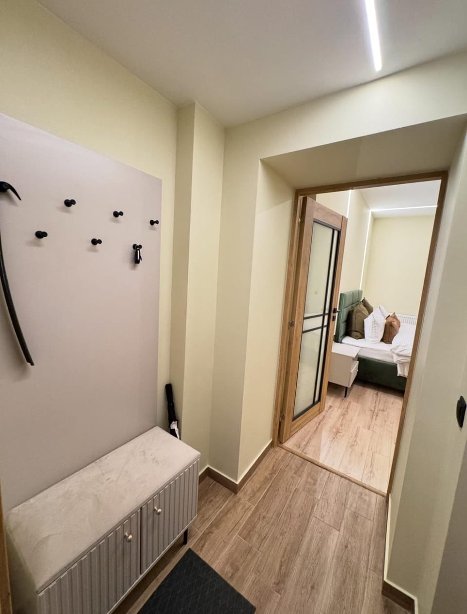 Photo of the whole room, Bedroom