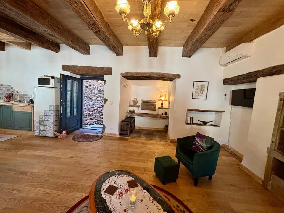 Property building, Living room