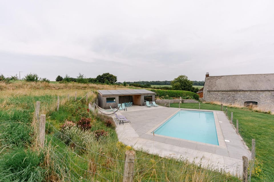 Swimming pool, Swimming pool