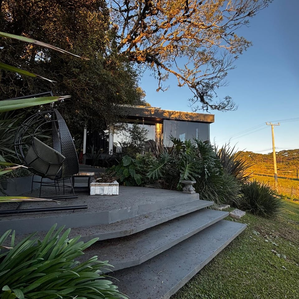 Cabana QUARTZO- Vista para PONTO TURISTIC0 Pedra Morro do Campestre- ACESSO até a cabana asfaltado Nature lodge in State of Santa Catarina