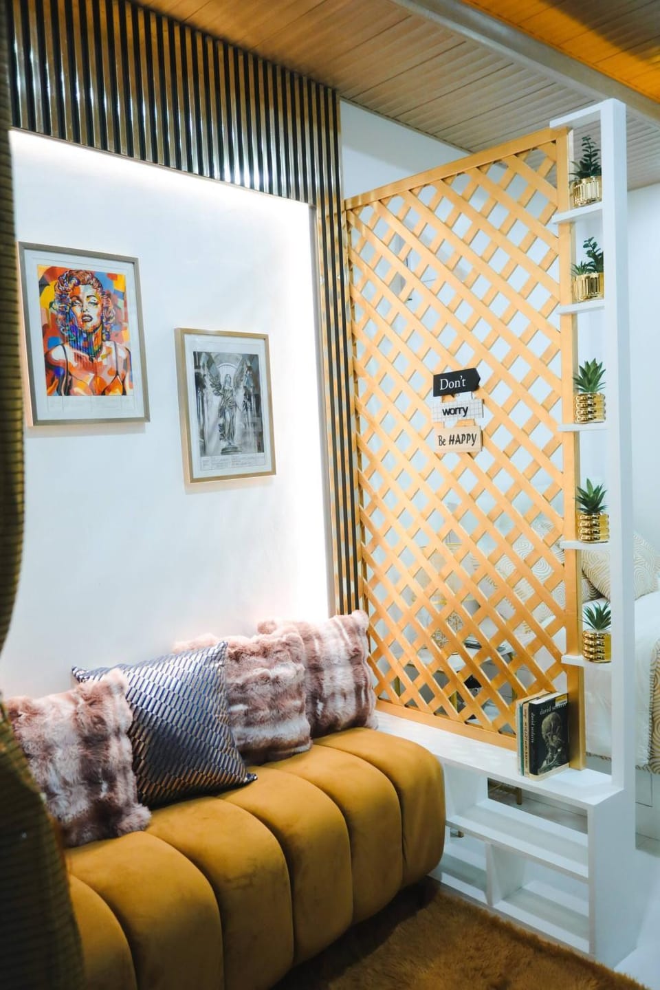 Living room, Decorative detail