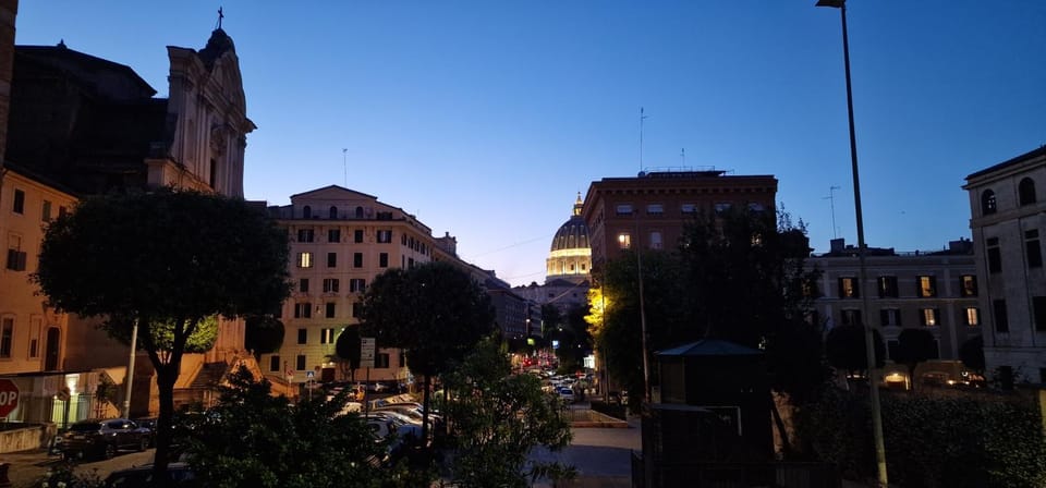 Night, Neighbourhood, City view, Location