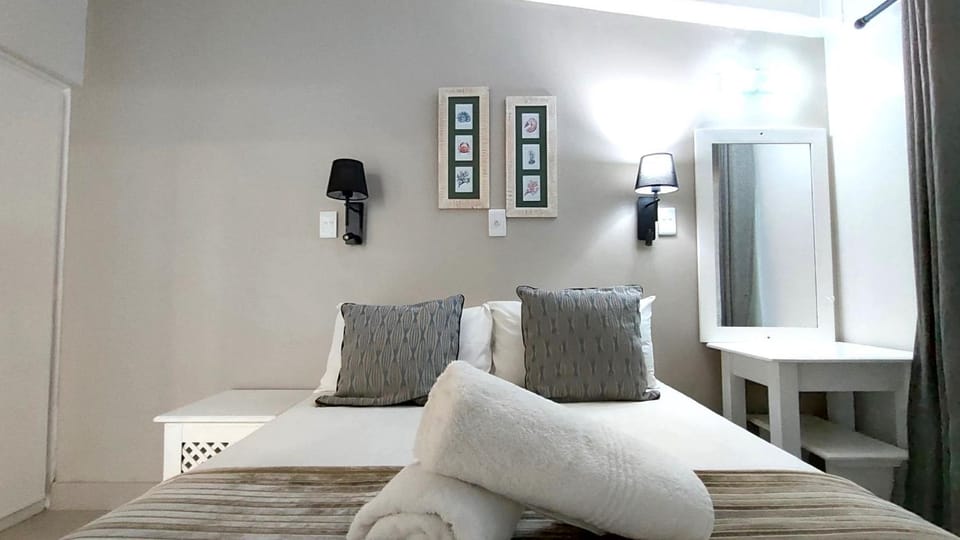 Bed, Bedroom, internet