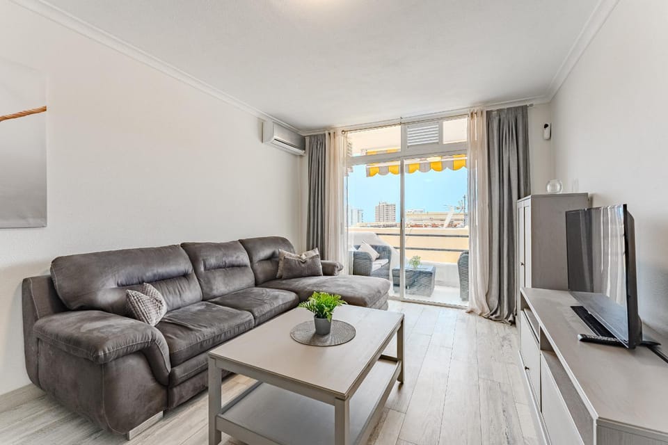 TV and multimedia, View (from property/room), Living room, air conditioner