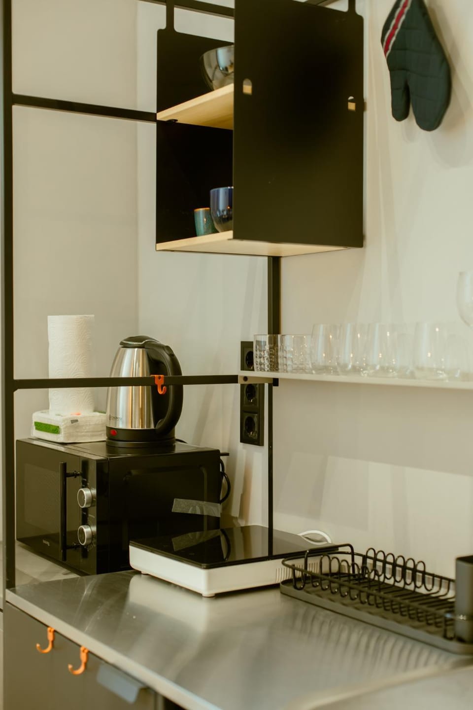 Coffee/tea facilities, stove, kitchen