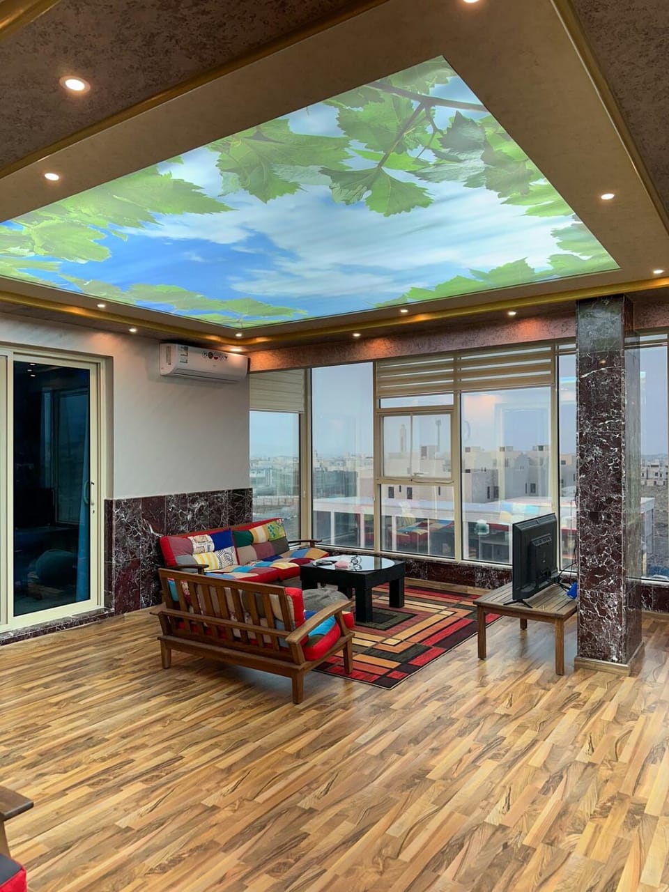 Living room, Seating area