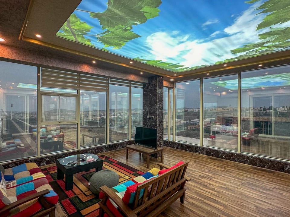 View (from property/room), Balcony/Terrace, Living room, Seating area