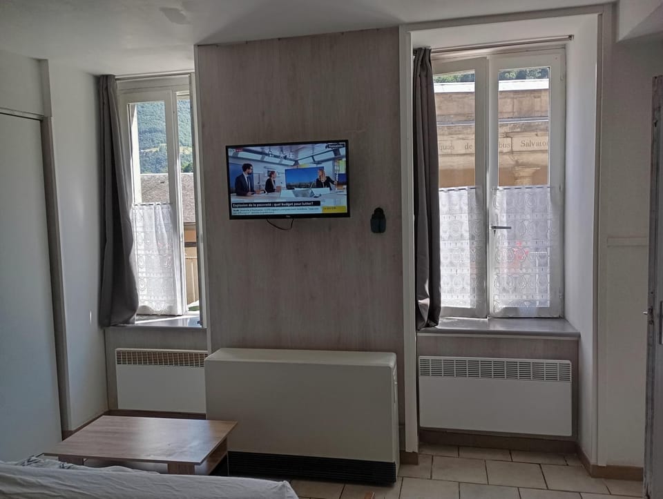 STUDIO 6 LUZ SAINT SAUVEUR 5 Pers Apartment in Luz-Saint-Sauveur