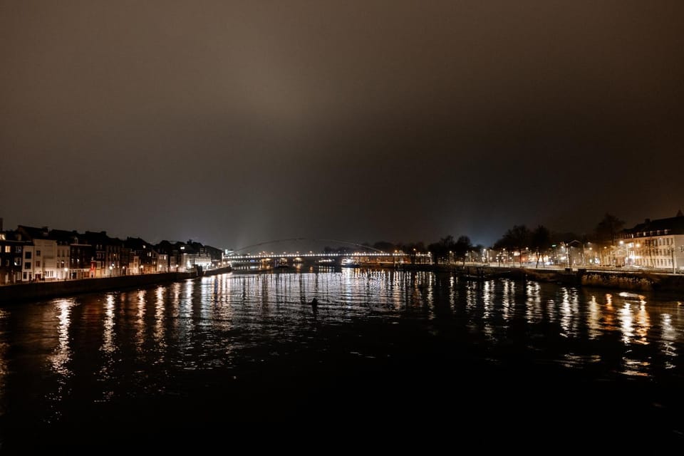 Nearby landmark, Night