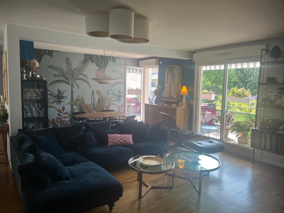 Chez l habitant chambre et salle de bains autonomes Vacation rental in Levallois-Perret