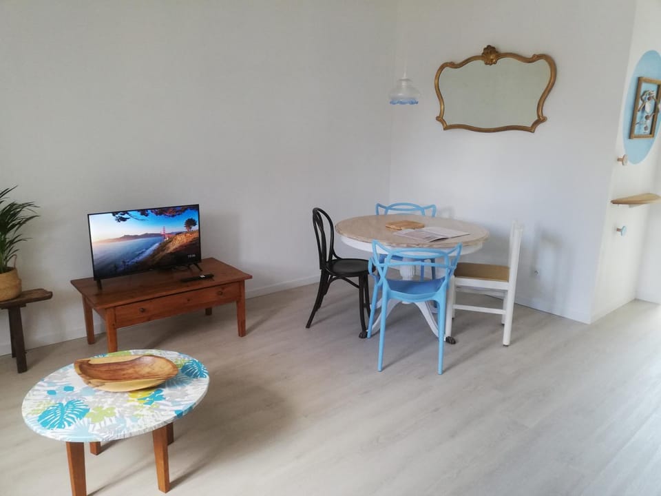 TV and multimedia, Dining area