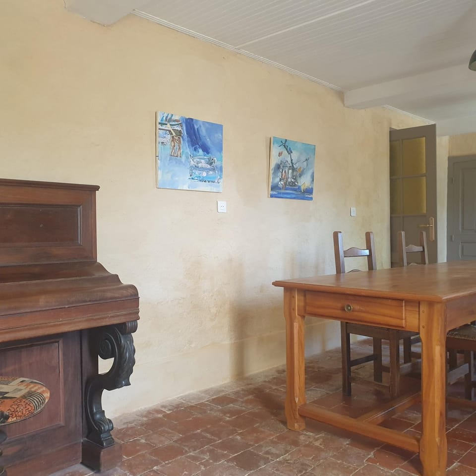 Property building, Living room