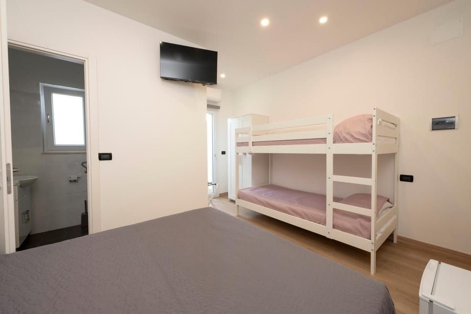 bunk bed