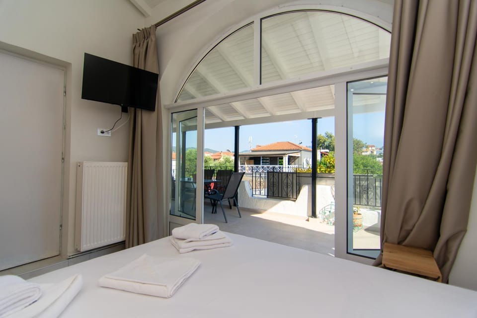 Perdika's Nest Apartment in Peloponnese, Western Greece and the Ionian