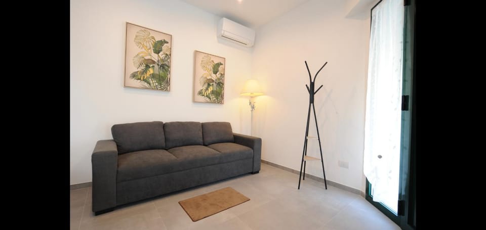 Living room, air conditioner