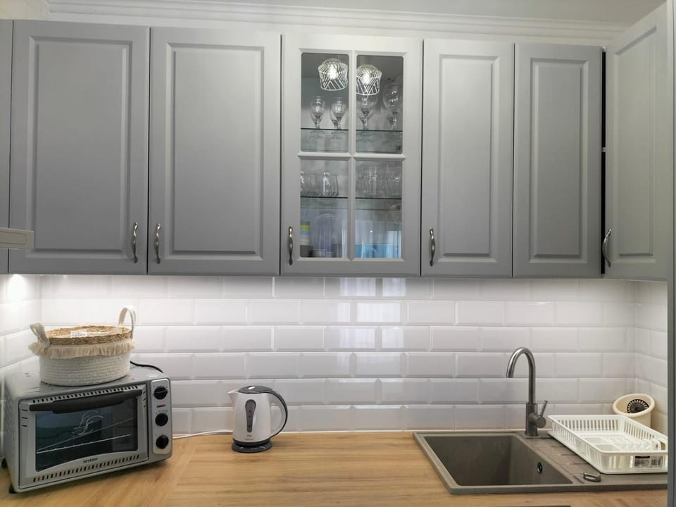 Kitchen or kitchenette, stove