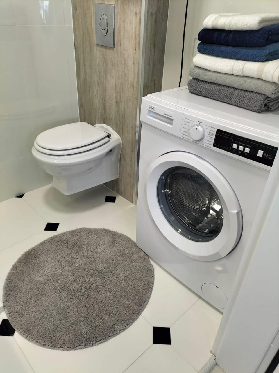 Toilet, Bathroom, washing machine, dryer